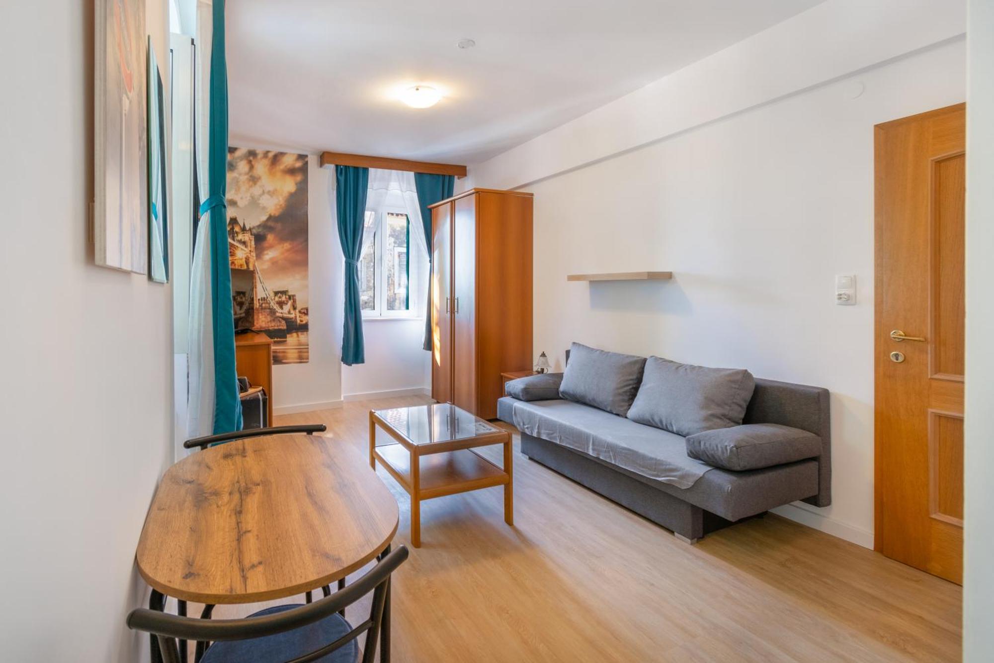 Bed & Breakfast Palac -Free Parking- Baška Voda Екстериор снимка