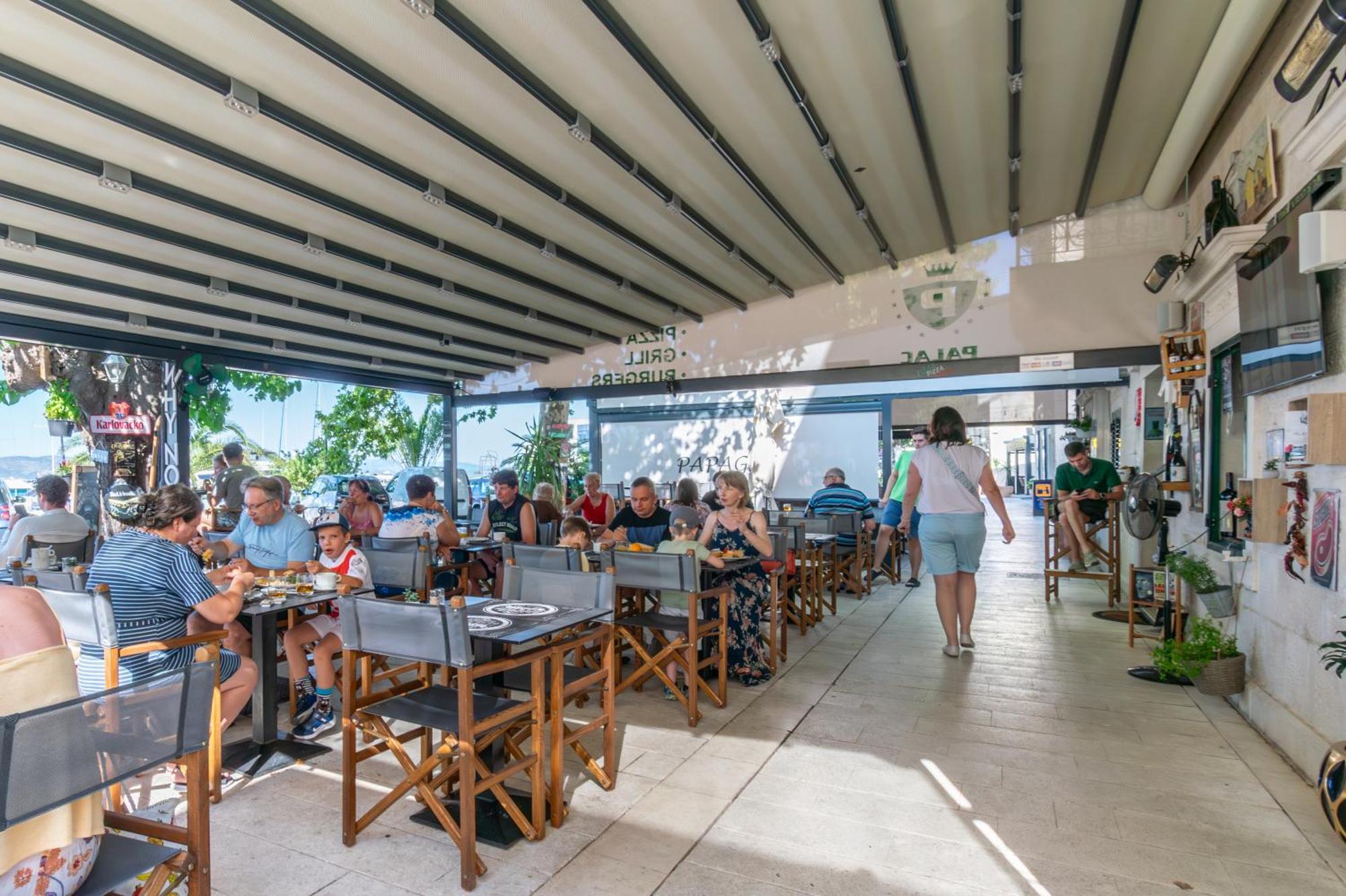 Bed & Breakfast Palac -Free Parking- Baška Voda Екстериор снимка