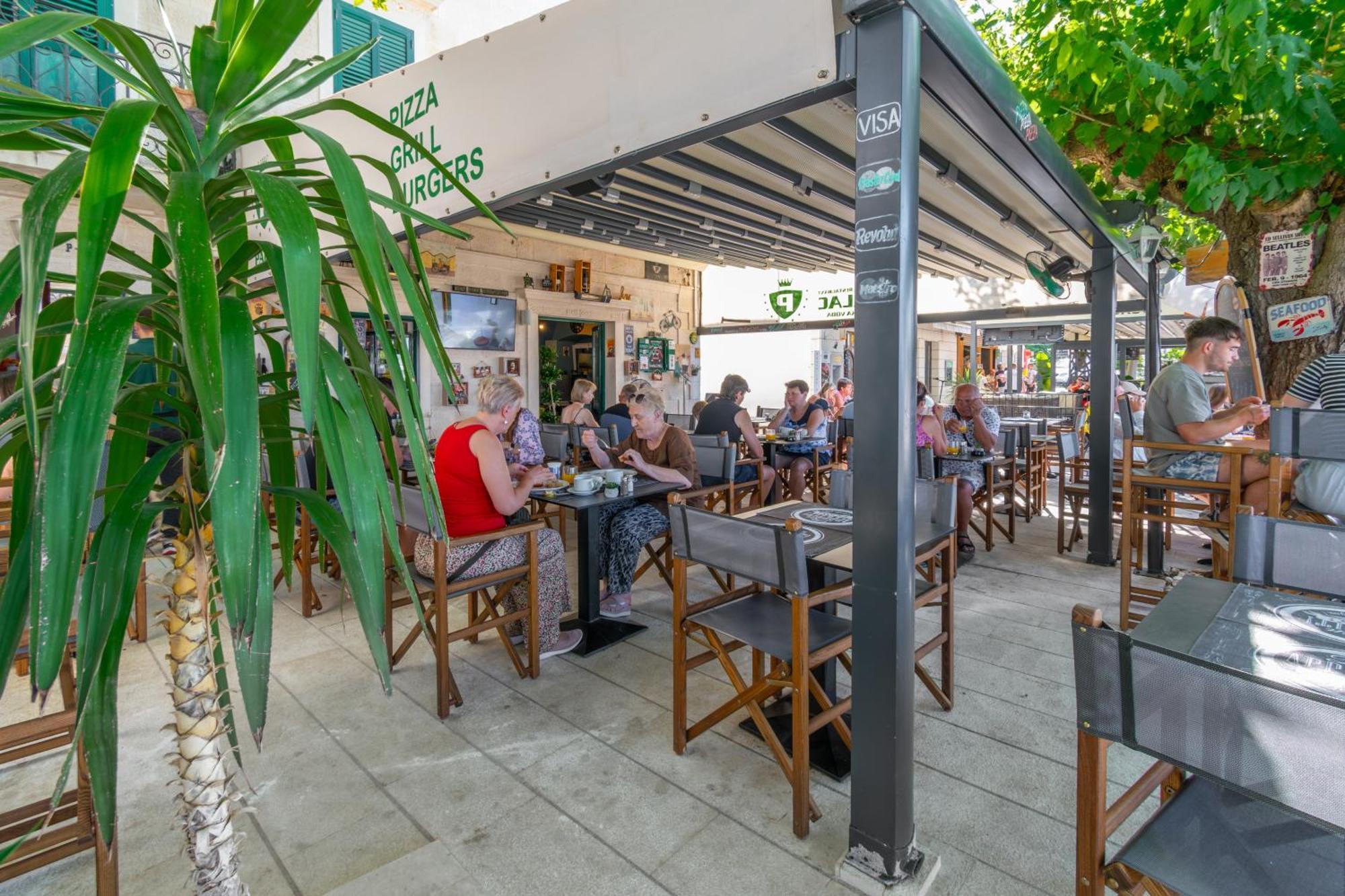 Bed & Breakfast Palac -Free Parking- Baška Voda Екстериор снимка